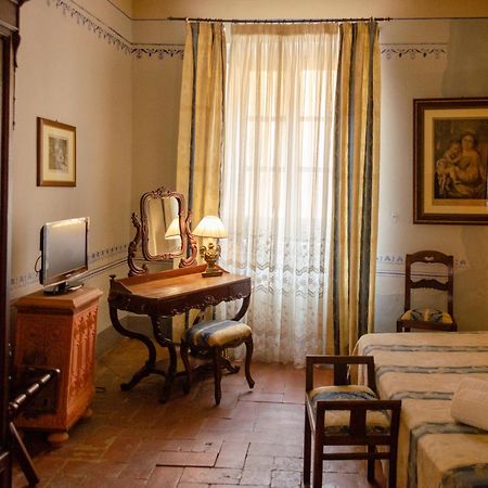 Antica Dimora Leones Panzió Palaia Kültér fotó